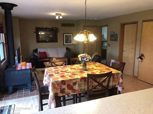 14372 Gilbert Road Allenton, MI 48002 - Photo 14 of 33 50000758-13.JPG