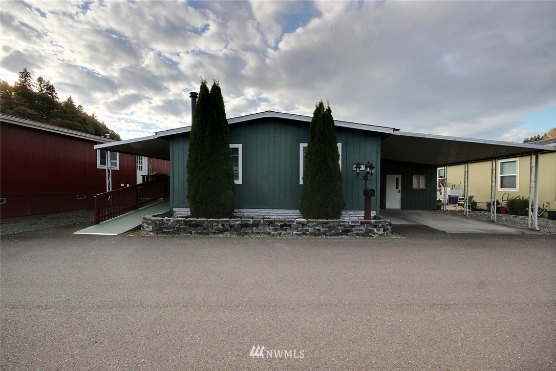 15263 Oak Drive Renton, WA 98058 - Photo 19 of 23 Gallery Image 19