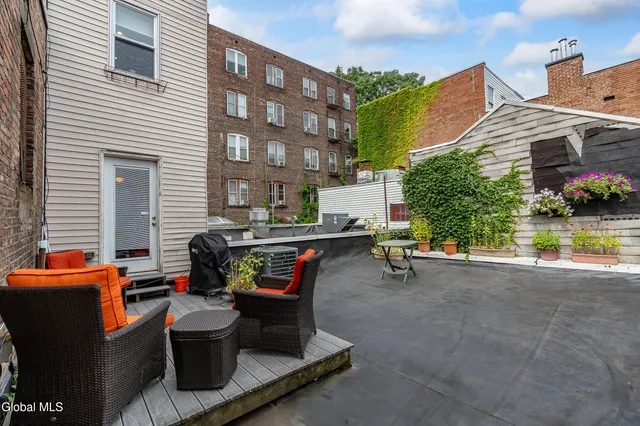 $759,900 | 197 Lark Street, Albany, NY 12210