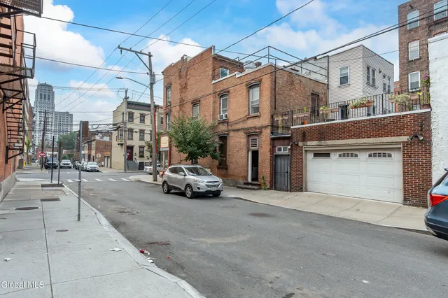 $759,900 | 197 Lark Street, Albany, NY 12210