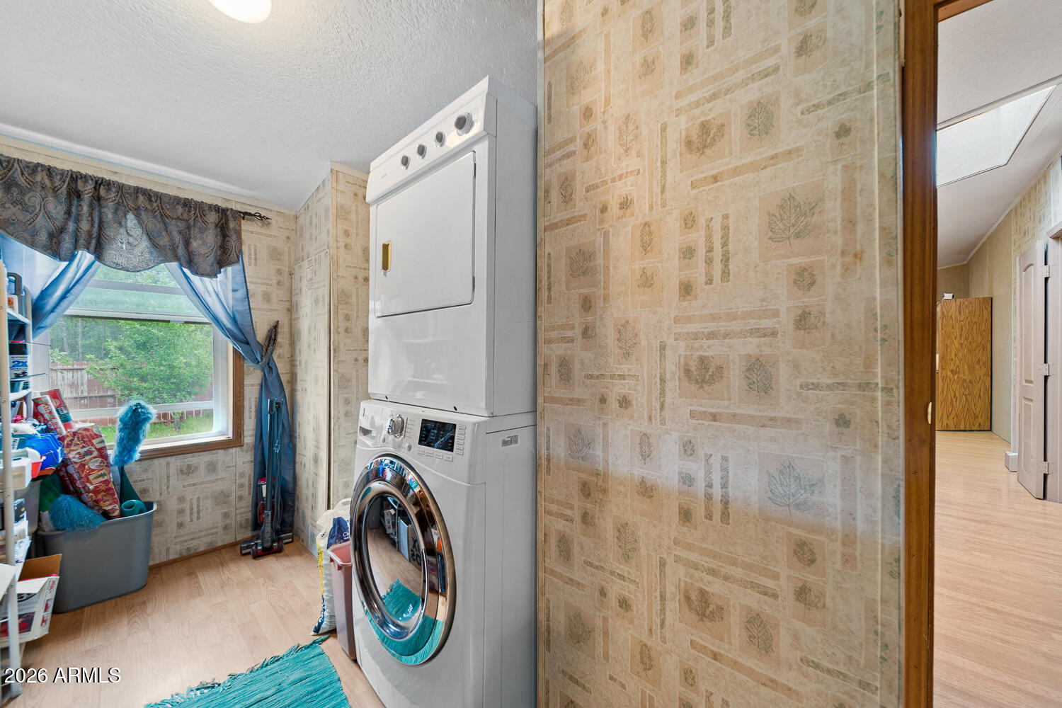 2583 Parkinson Road Lakeside, AZ 85929 - Photo 31 of 58 Laundry room