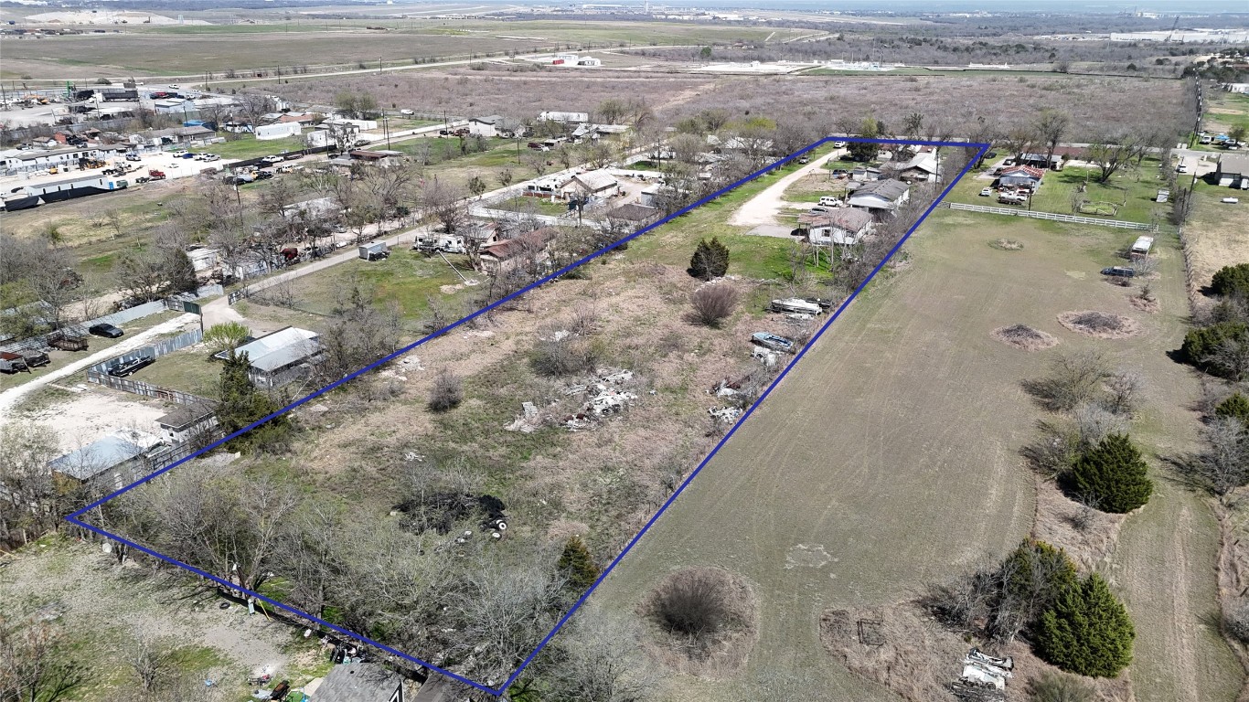 10707 McAngus Road Del Valle, TX 78617 - Photo 3 of 4