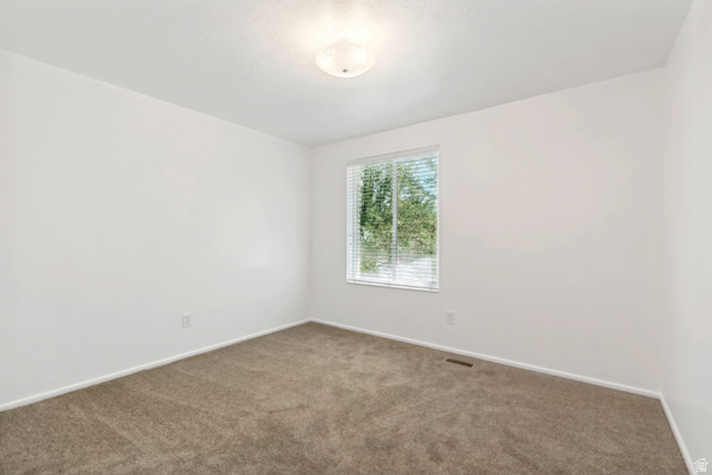 1602 Nicklaus Circle Sandy, UT 84092 - Photo 13 of 42