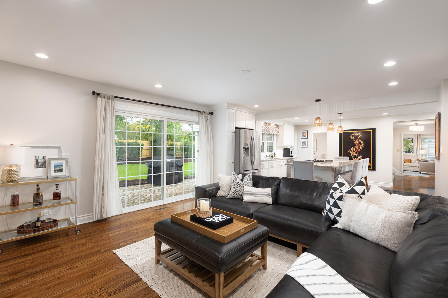 2S151 Stratford Road Glen Ellyn, IL 60137 - Photo 20 of 48 a living room with furniture and a large window