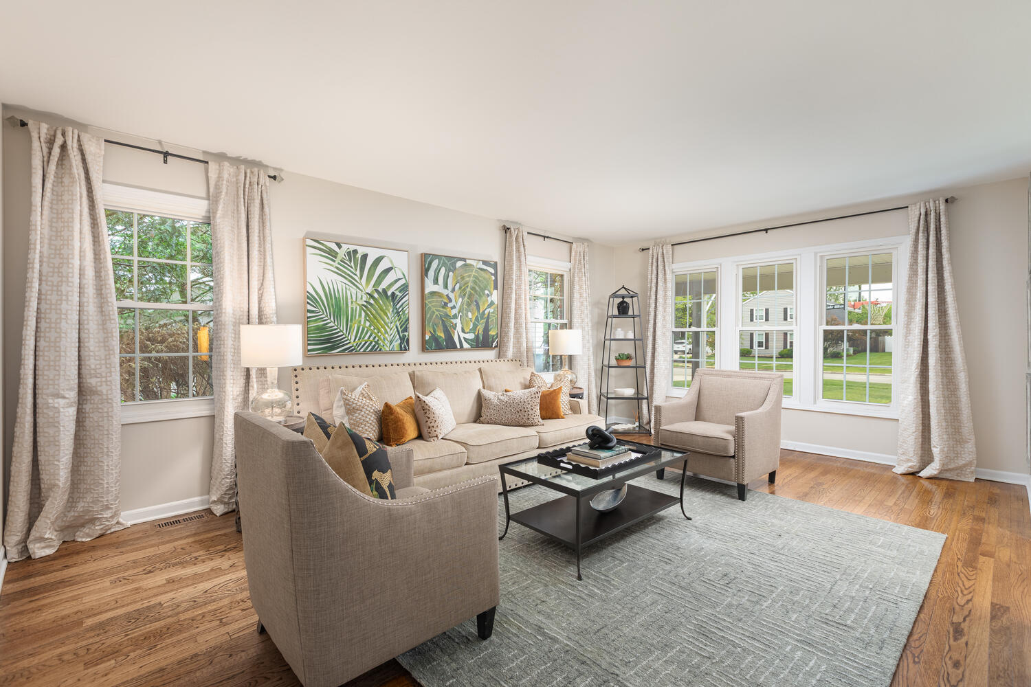 2S151 Stratford Road Glen Ellyn, IL 60137 - Photo 23 of 48 a living room with furniture and a large window