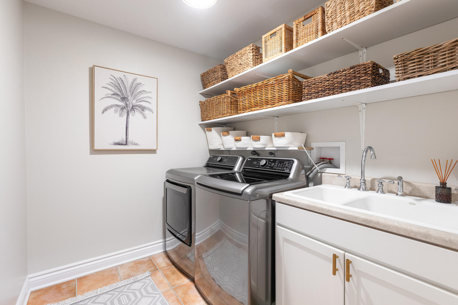 2S151 Stratford Road Glen Ellyn, IL 60137 - Photo 37 of 48 a utility room with dryer and washer