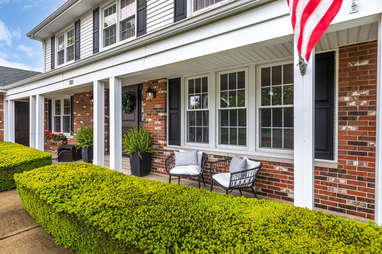 2S151 Stratford Road Glen Ellyn, IL 60137 - Photo 4 of 48 a view of a house with sitting area and garden