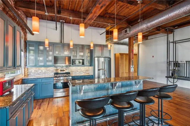 a view of a terrace with sitting area