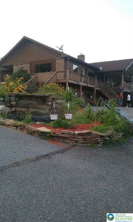 3511 Timber Lane Slatington, PA 18080 - Photo 5 of 27 a backyard of a house with lots of green space