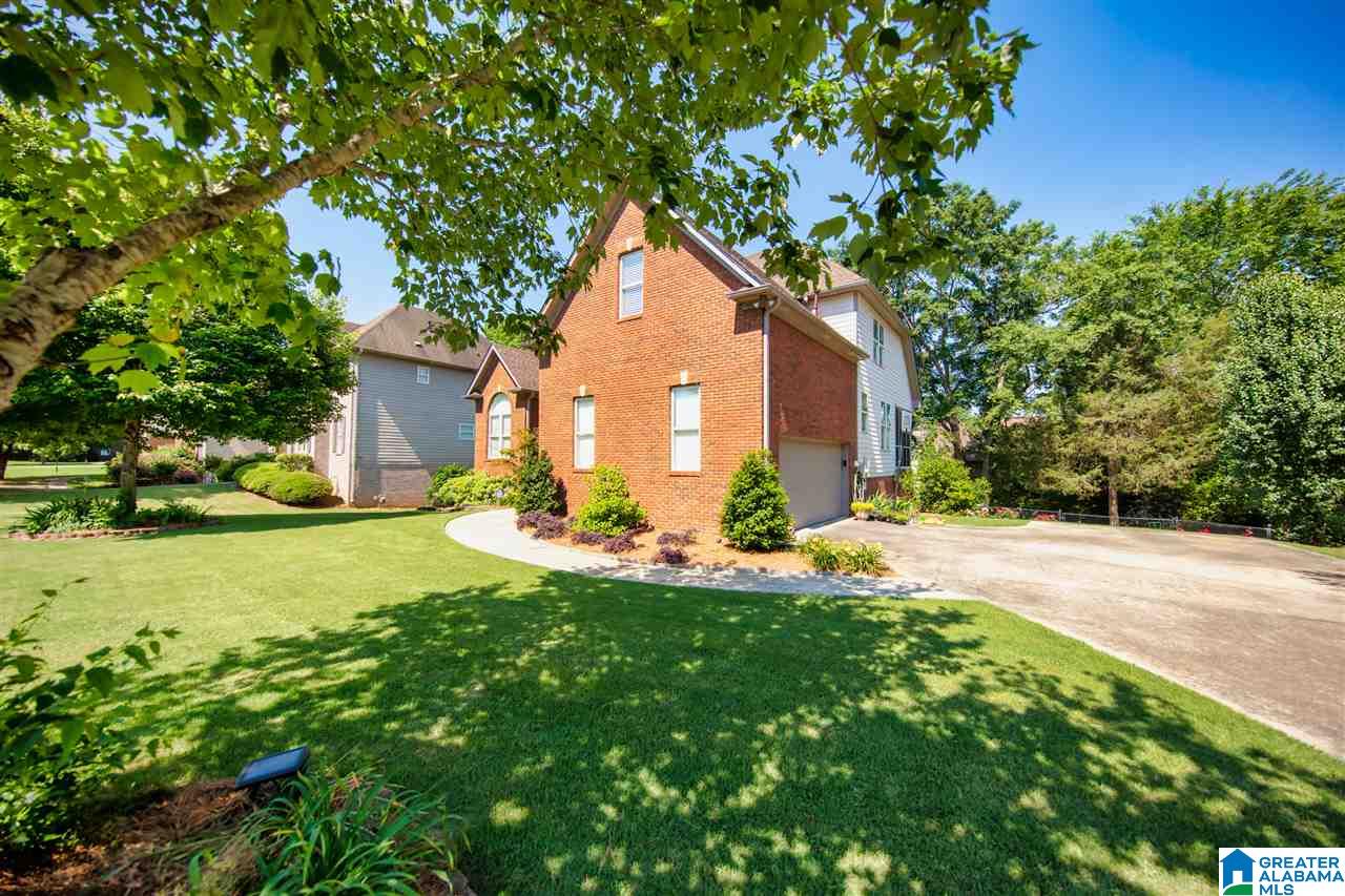 115 Water Elm Drive Alabaster, AL 35114 - Photo 2 of 38