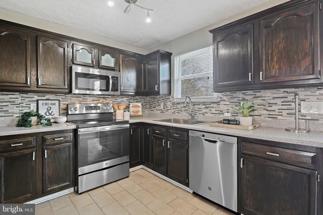 $385,000 | 109 Westfield Road, Glen Burnie, MD 21060