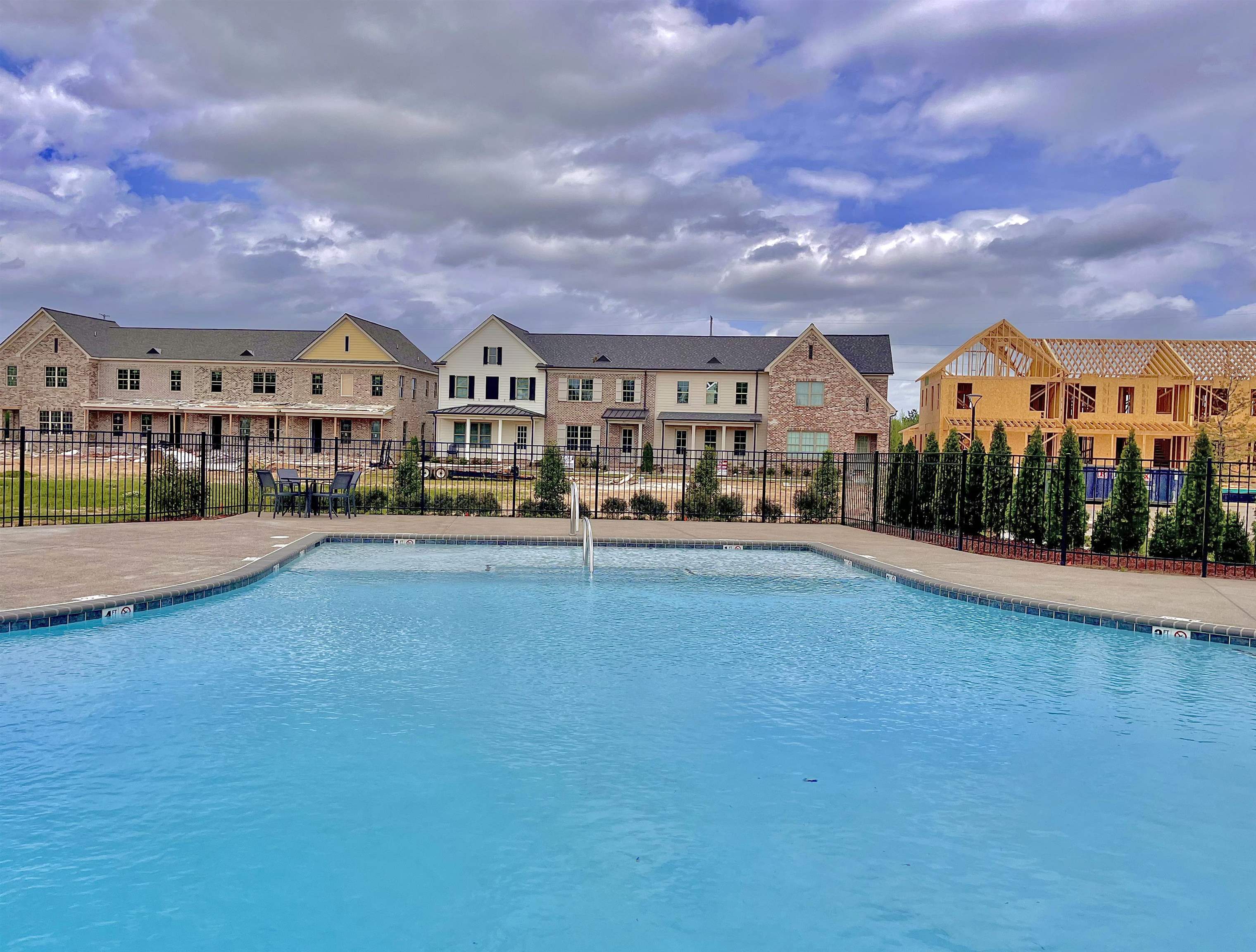 558 Ashburn Drive Collierville, TN 38017 - Photo 15 of 21 a view of a town with large trees and buildings