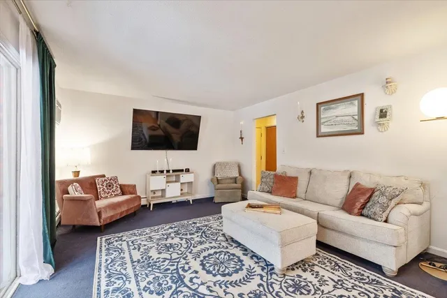 $249,900 | 100 Kennedy Drive, Unit 37, South Burlington, VT 05403