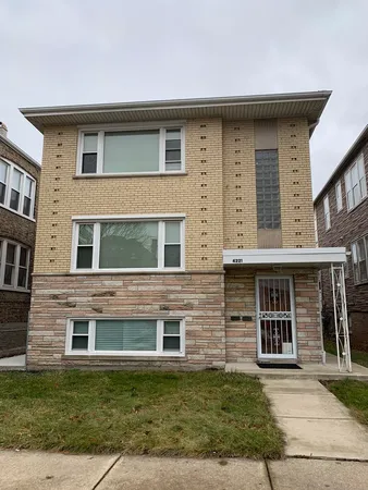 $1,300 | 4221 South Mozart Street, Unit G, Chicago, IL 60632