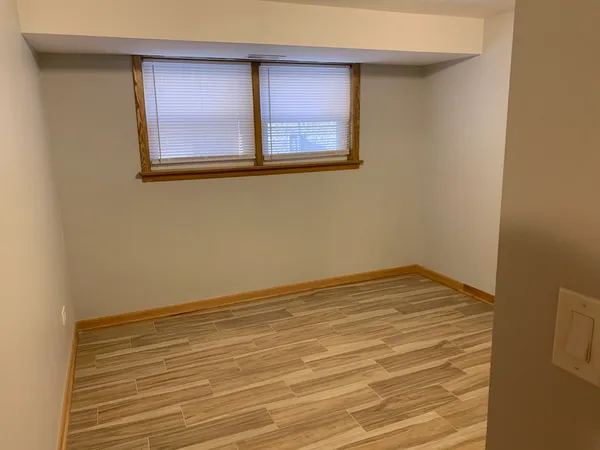 $1,300 | 4221 South Mozart Street, Unit G, Chicago, IL 60632