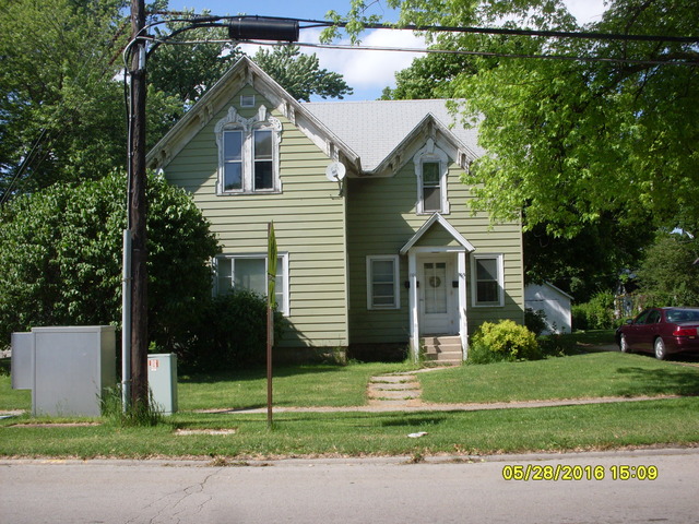 101 East Main Street Genoa, IL 60135 - Photo 1 of 11