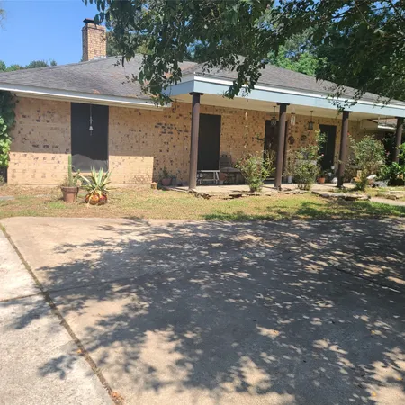 $315,000 | 2891 Avenue M Extended, Conroe, TX 77301