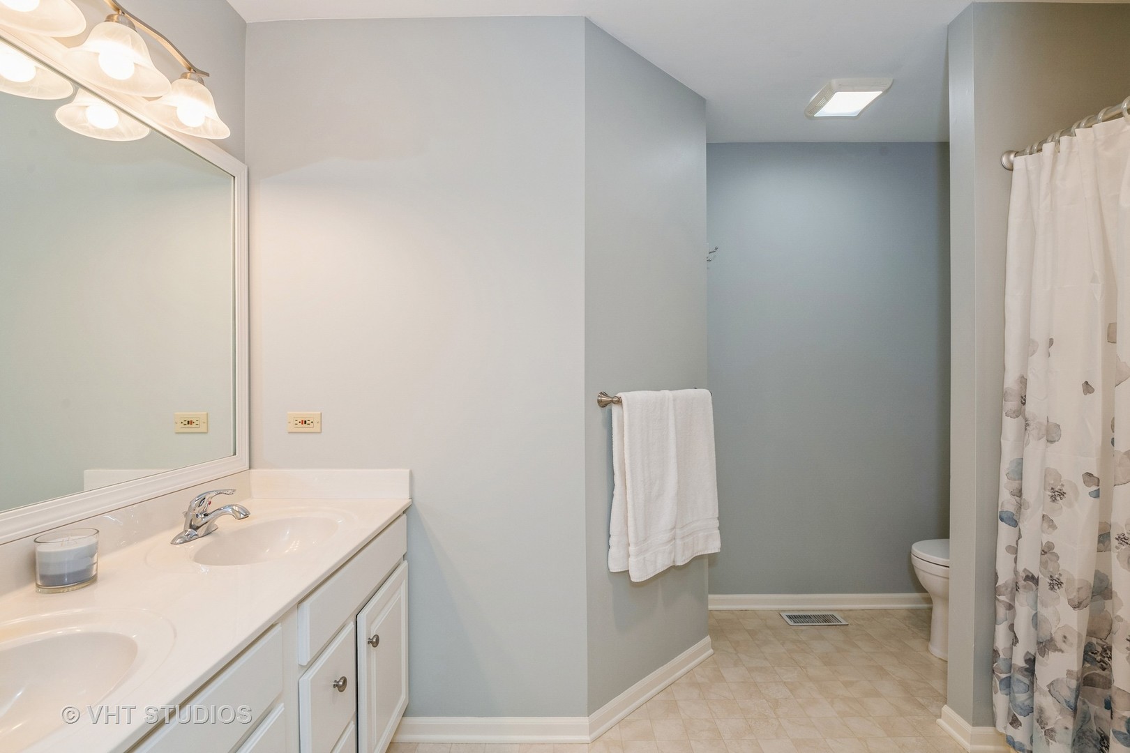 463 Cross Road Gurnee, IL 60031 - Photo 13 of 23