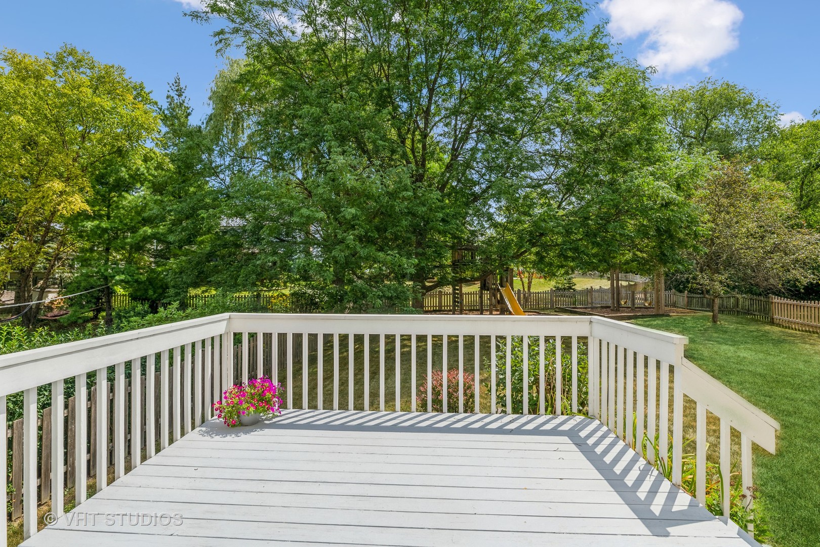 463 Cross Road Gurnee, IL 60031 - Photo 4 of 23