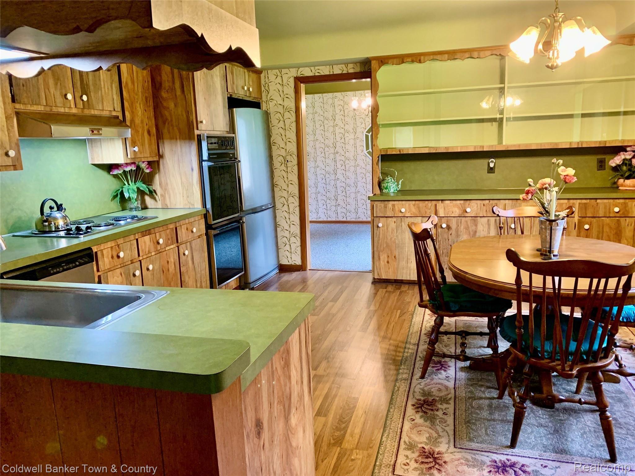 34330 Freedom Road Farmington, MI 48335 - Photo 34 of 45 Kitchen
