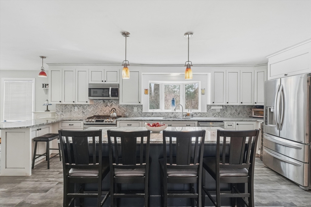 53 Woodcrest Road Boxford, MA 01921 - Photo 3 of 39 Gallery Image 3