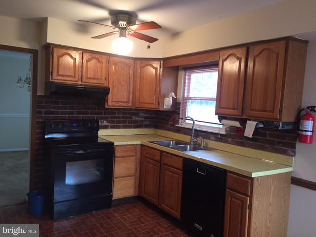 723 Liberty Road Mount Laurel, NJ 08054 - Photo 2 of 21