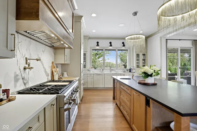 $1,975,000 | 5130 Melbourne Place, Zionsville, IN 46077