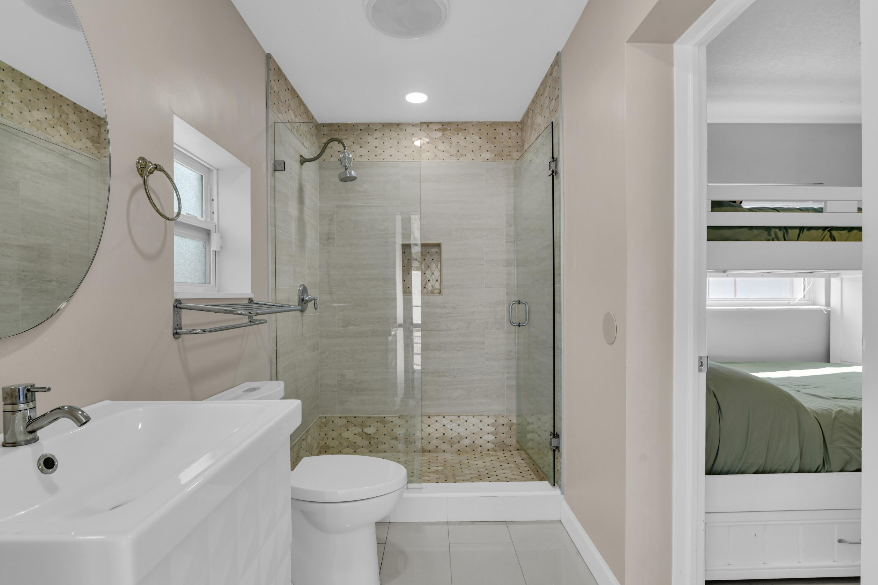 3150 Gulfstream Road Palm Springs, FL 33461 - Photo 33 of 51 3150 Gulfstream Rd, Lake Worth - 25