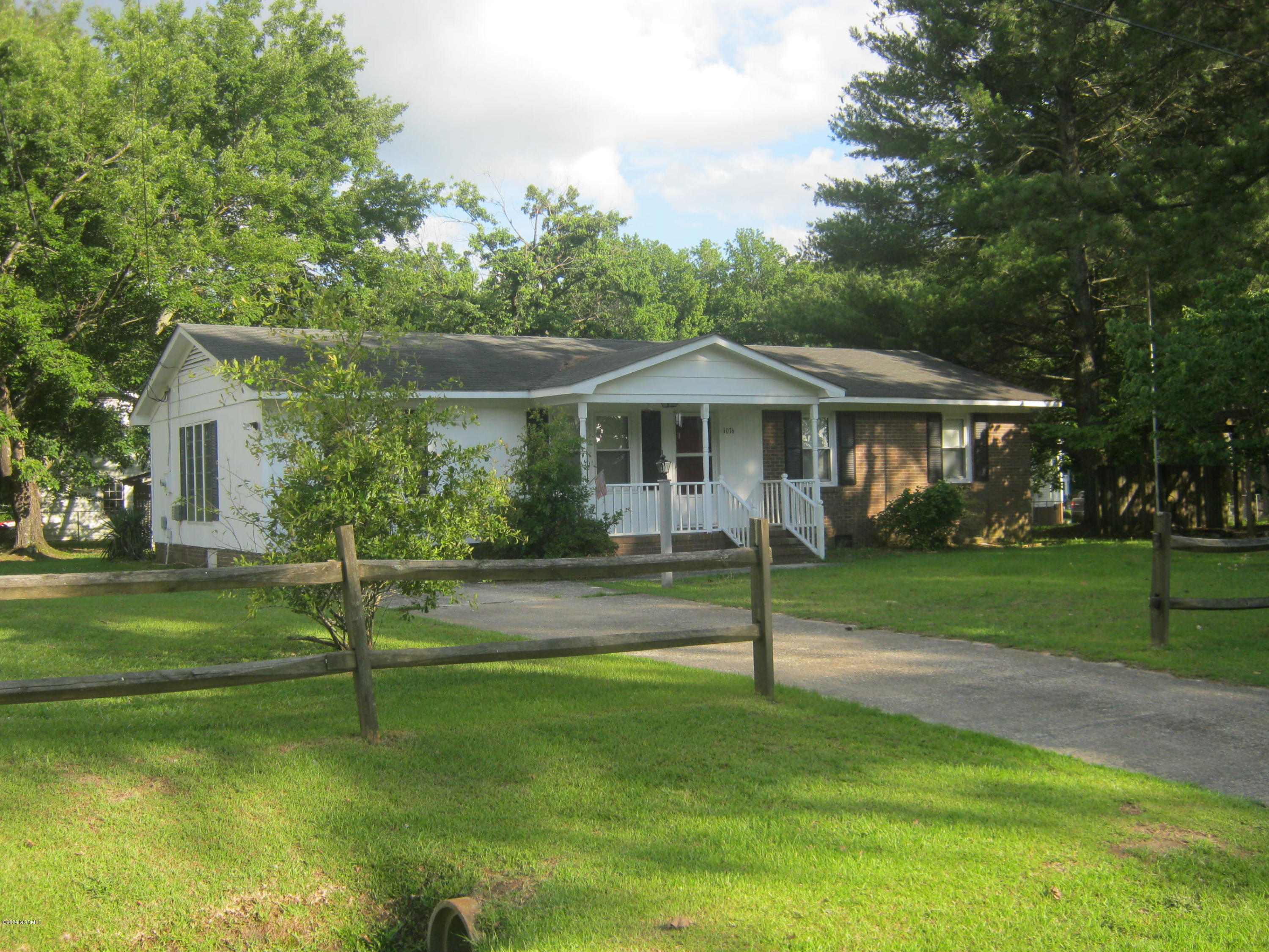 1076 Hopkins Road Williamston, NC 27892 - Photo 26 of 41 IMG_6177
