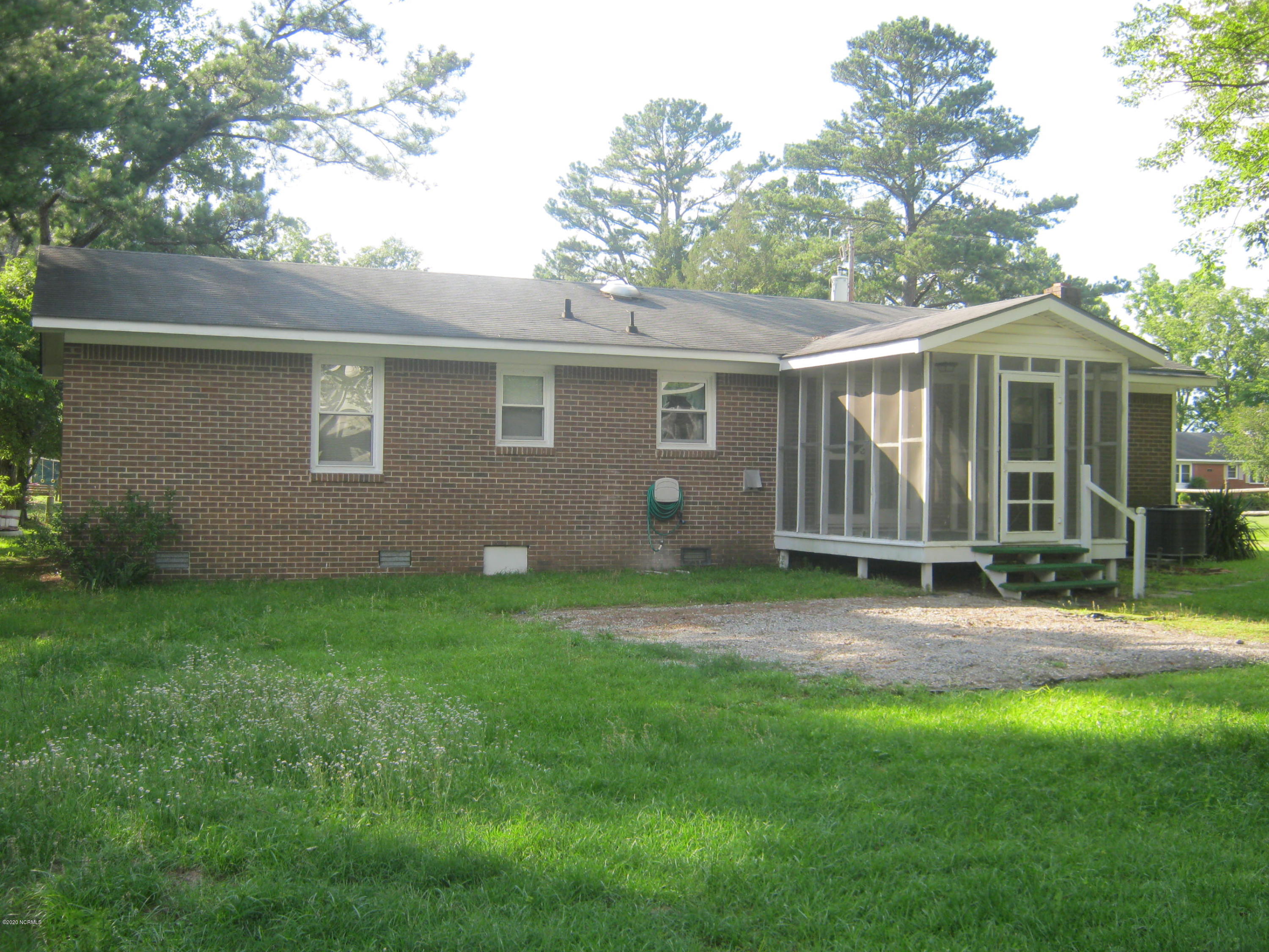 1076 Hopkins Road Williamston, NC 27892 - Photo 29 of 41 IMG_6167
