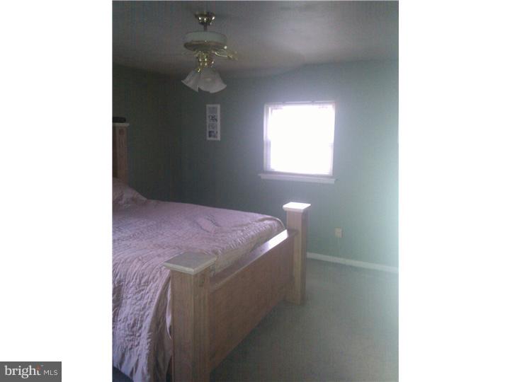 114 Ridgefield Road Philadelphia, PA 19154 - Photo 15 of 18 Bedroom - Main