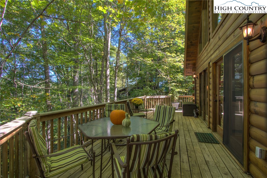 592 Fox Den Road Blowing Rock, NC 28605 - Photo 3 of 31 Gallery Image 3
