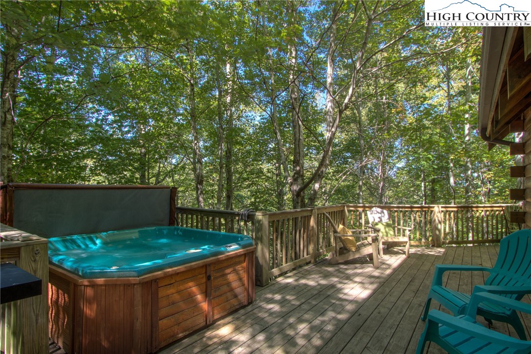 592 Fox Den Road Blowing Rock, NC 28605 - Photo 5 of 31 Gallery Image 5