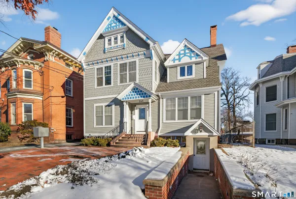 $2,200 | 245 Edwards Street, Unit GARDEN, New Haven, CT 06511
