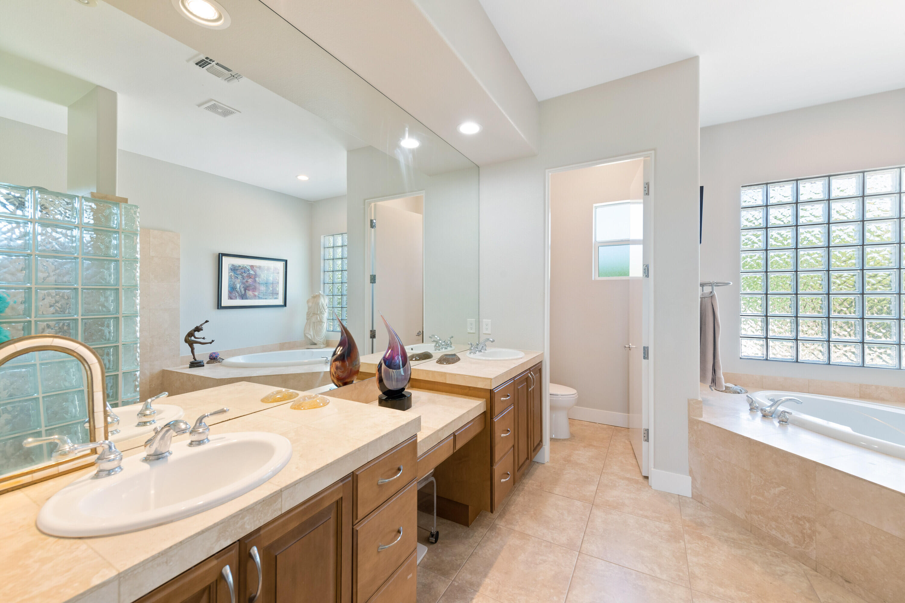 1 Varsity Circle Rancho Mirage, CA 92270 - Photo 25 of 50 Primary en site