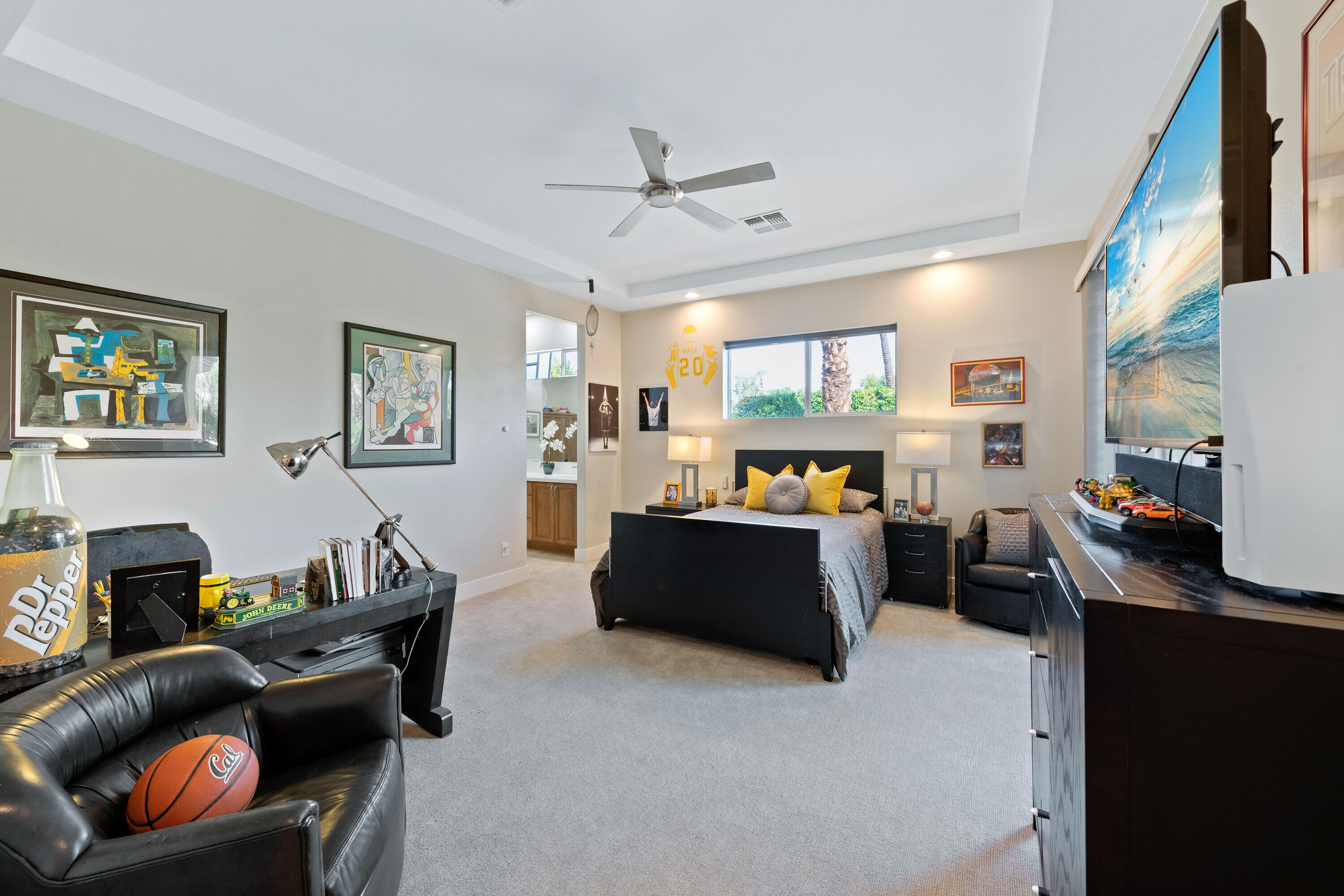 1 Varsity Circle Rancho Mirage, CA 92270 - Photo 29 of 50 2nd BR with en suite