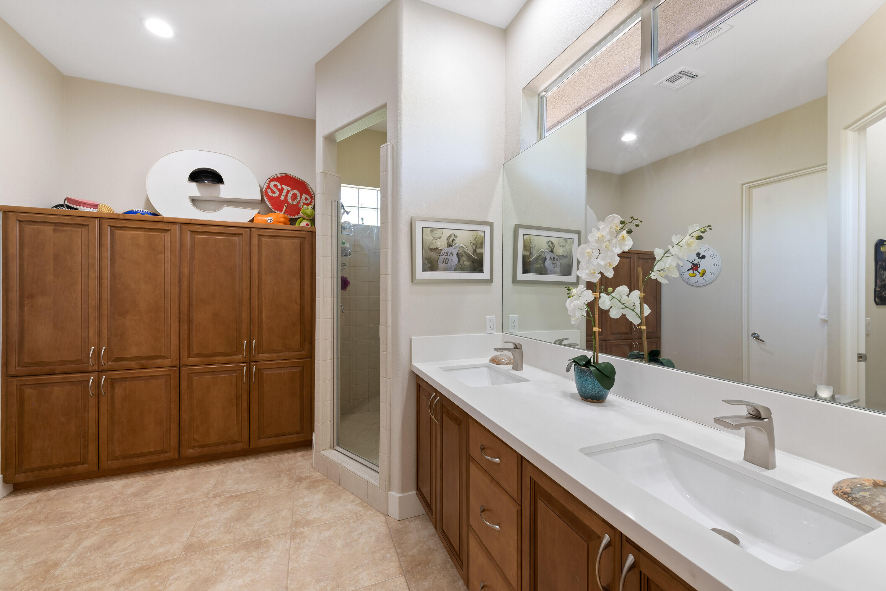 1 Varsity Circle Rancho Mirage, CA 92270 - Photo 30 of 50 Guest en suite