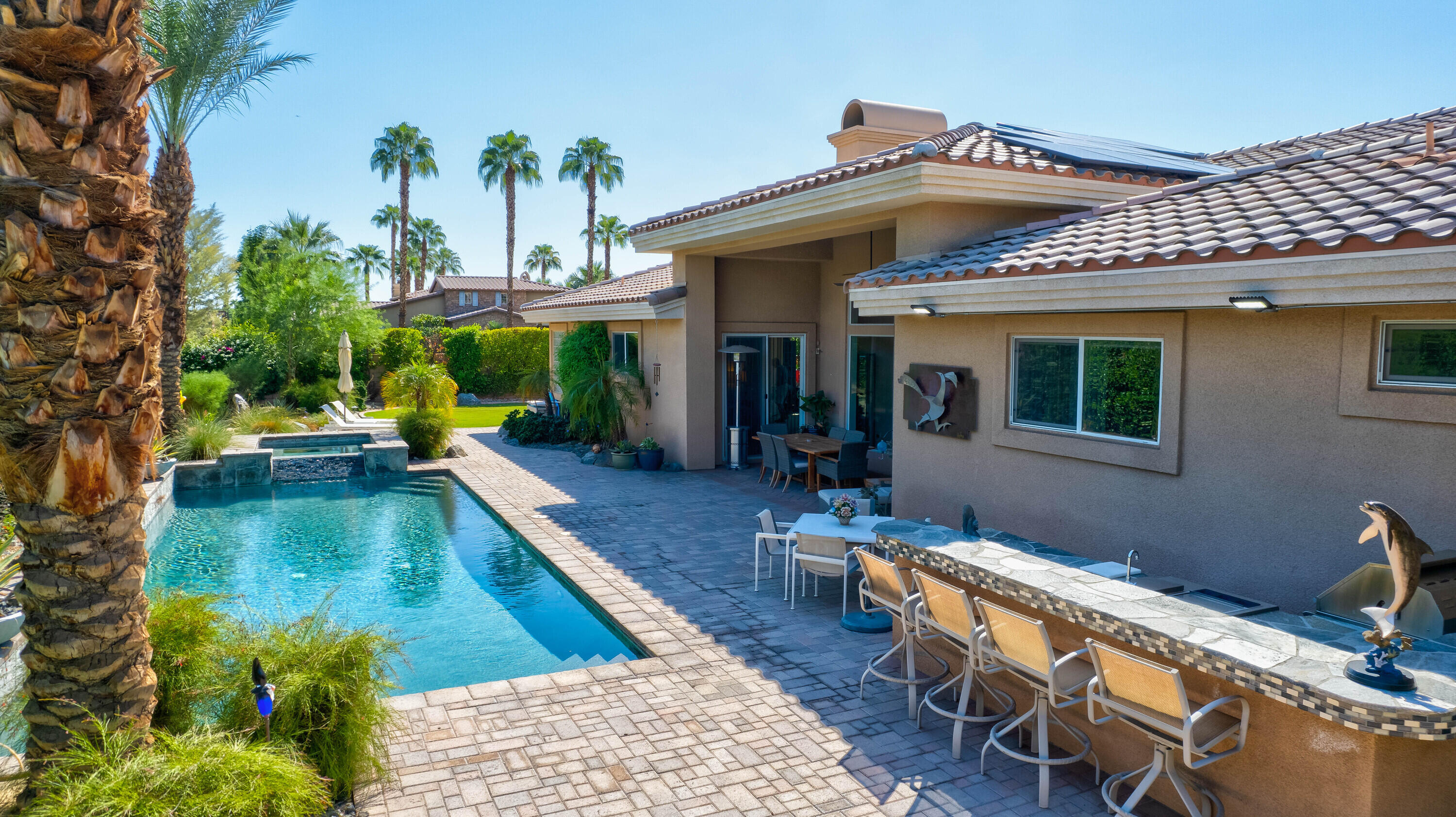 1 Varsity Circle Rancho Mirage, CA 92270 - Photo 4 of 50 Built-In BBQ for Entertaining