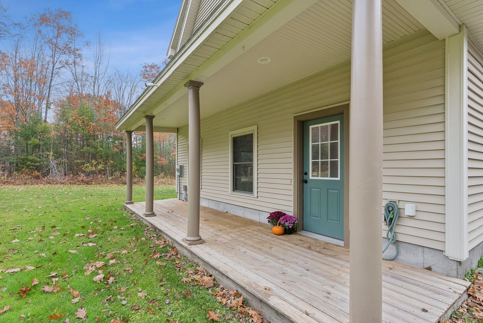 214 Thompson Road Arundel, ME 04046 - Photo 5 of 30 DSC02455