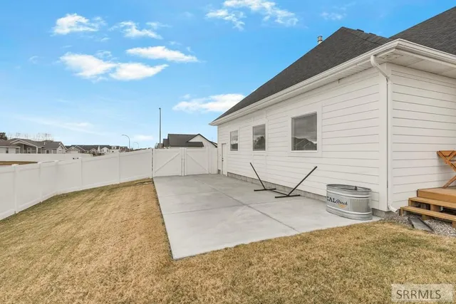 $795,000 | 5561 Jolyn Way, Idaho Falls, ID 83404