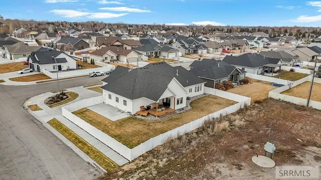 $795,000 | 5561 Jolyn Way, Idaho Falls, ID 83404