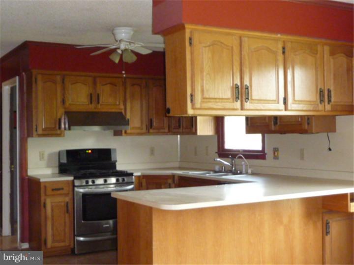 2266 Halltown Road Hartly, DE 19953 - Photo 10 of 25 Kitchen