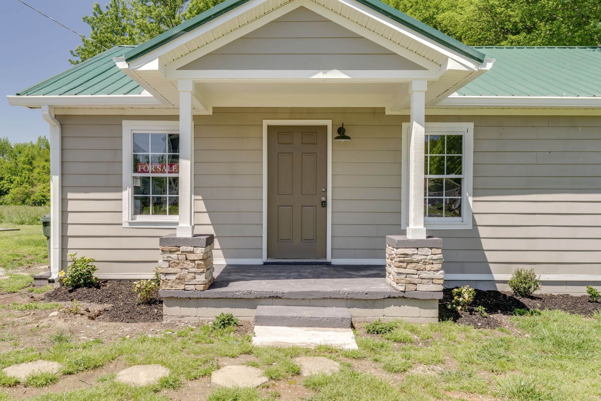 206 Portland Road White House, TN 37188 - Photo 1 of 19 Gallery Image 1