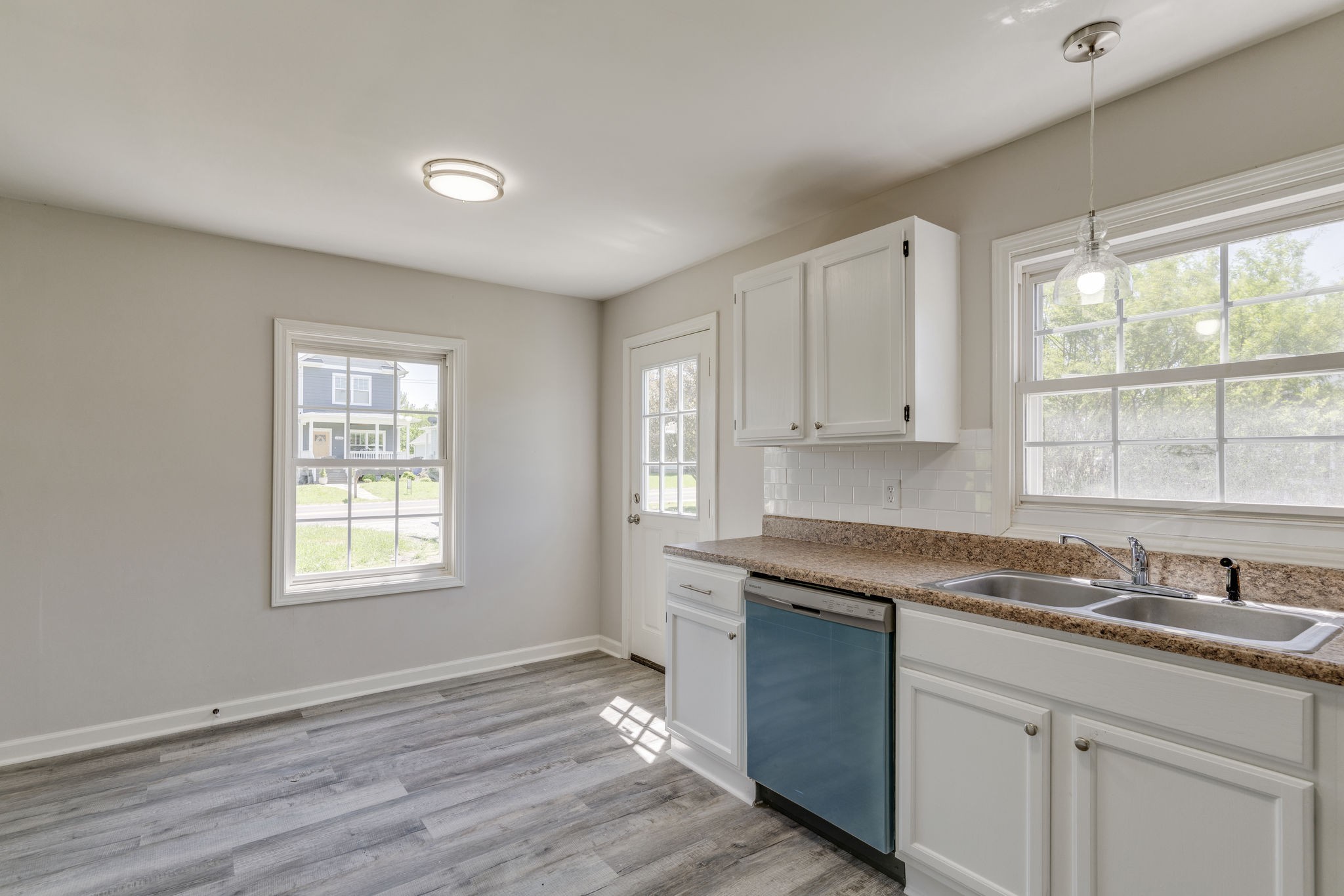 206 Portland Road White House, TN 37188 - Photo 5 of 19 Gallery Image 5