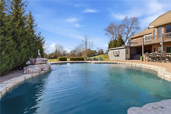 $1,700,000 | 10777 West 179th Terrace, Overland Park, KS 66013