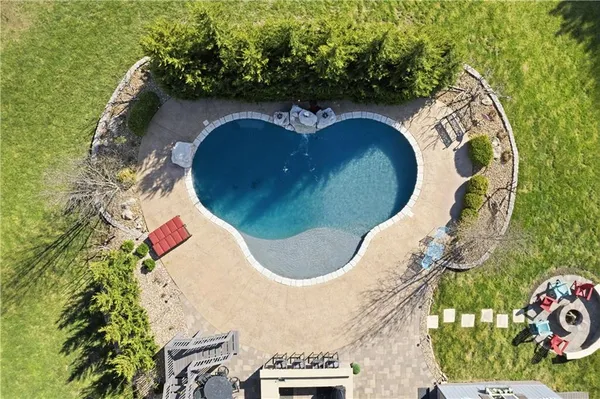 $1,700,000 | 10777 West 179th Terrace, Overland Park, KS 66013