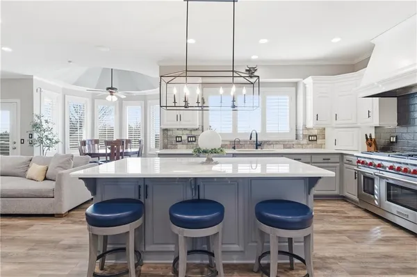 $1,700,000 | 10777 West 179th Terrace, Overland Park, KS 66013