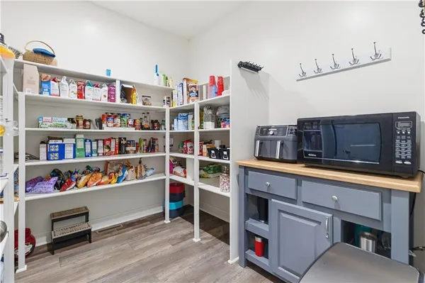 $1,700,000 | 10777 West 179th Terrace, Overland Park, KS 66013