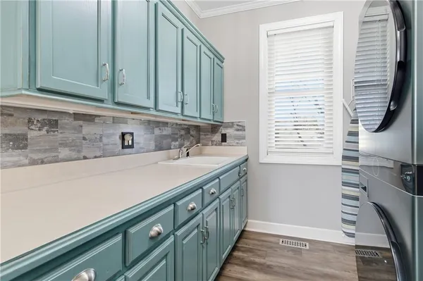 $1,700,000 | 10777 West 179th Terrace, Overland Park, KS 66013
