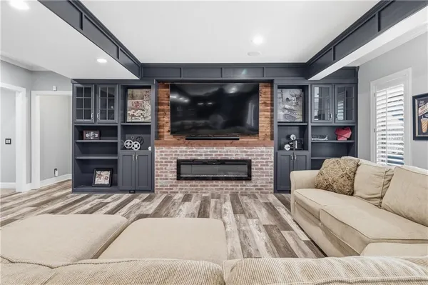 $1,700,000 | 10777 West 179th Terrace, Overland Park, KS 66013
